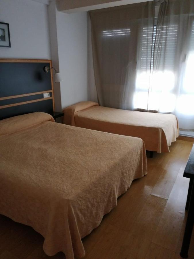 Hostal Mara A Coruna Exterior photo
