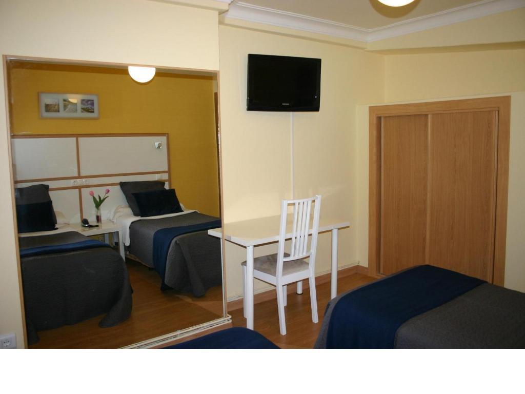 Hostal Mara A Coruna Room photo