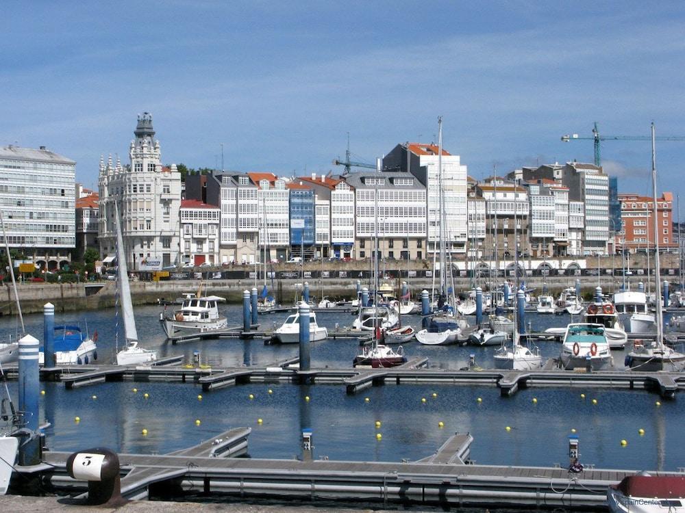 Hostal Mara A Coruna Exterior photo